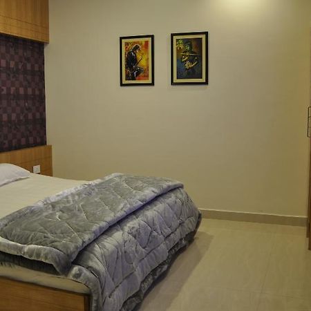 Hotel Athidi Grand Visakhapatnam Exterior photo