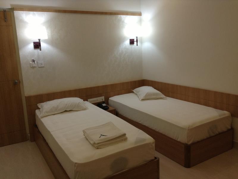 Hotel Athidi Grand Visakhapatnam Exterior photo